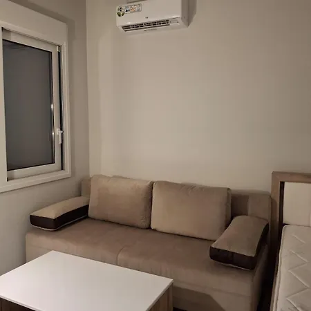 Girni Gold Apartmán